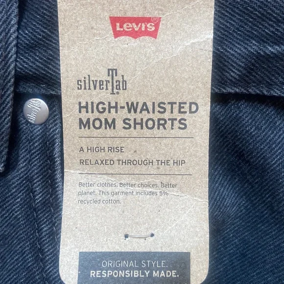 NWT Levi's Silvertab™ High-Rise Mom Jean Shorts Black 32 - Picture 11 of 12